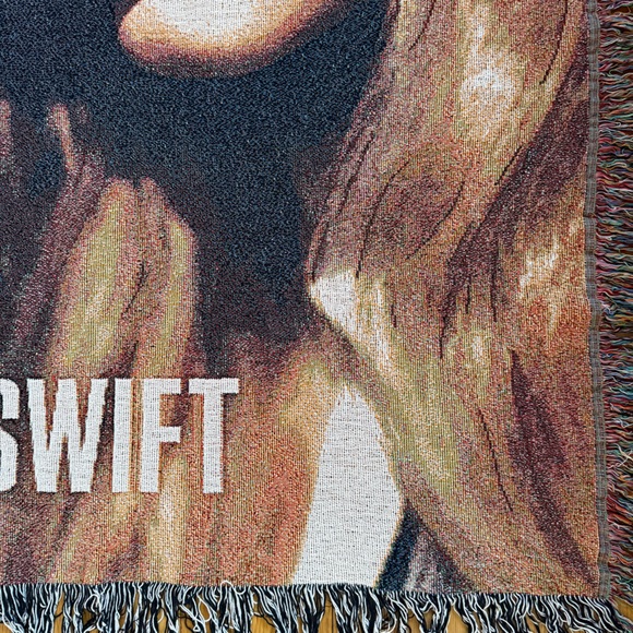 Taylor Swift Red Album Jacquard Sweater Knit Blanket ~58"x49" - Picture 6 of 13
